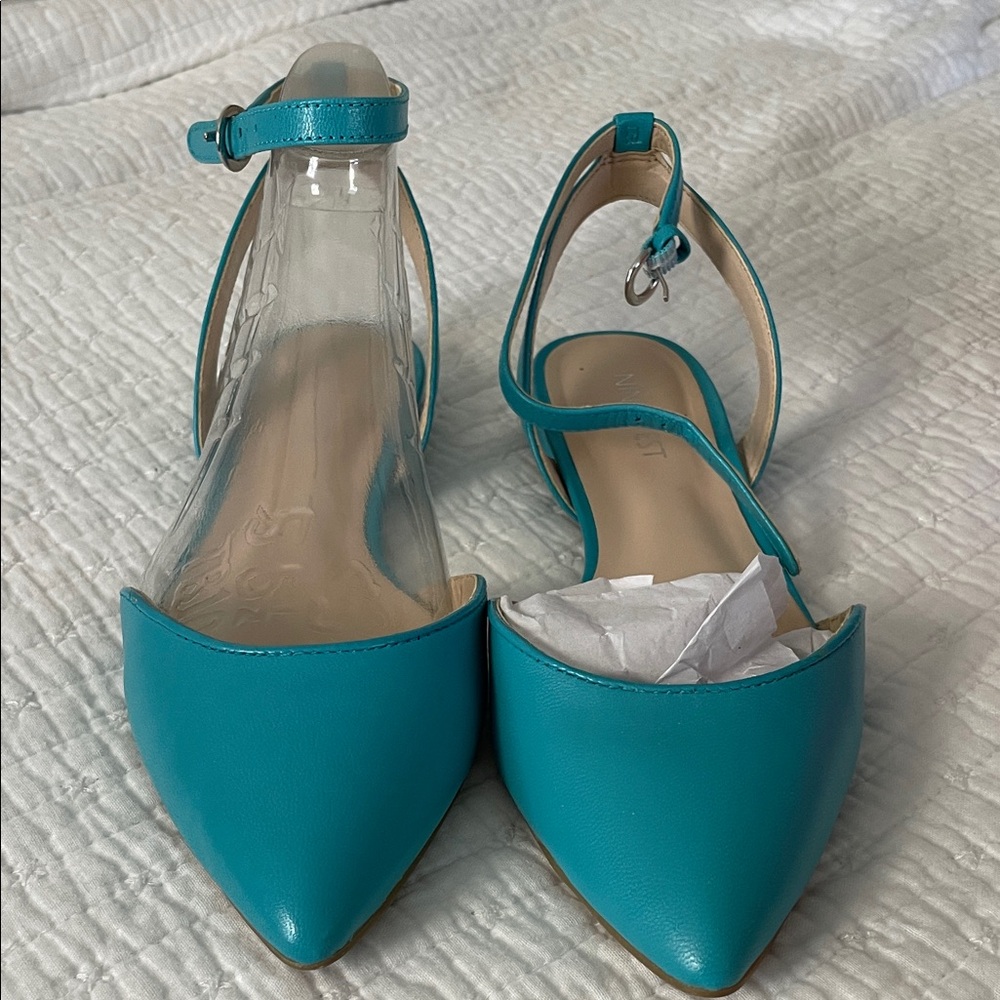 Nine West Turquoise Pointed Toe Heels
